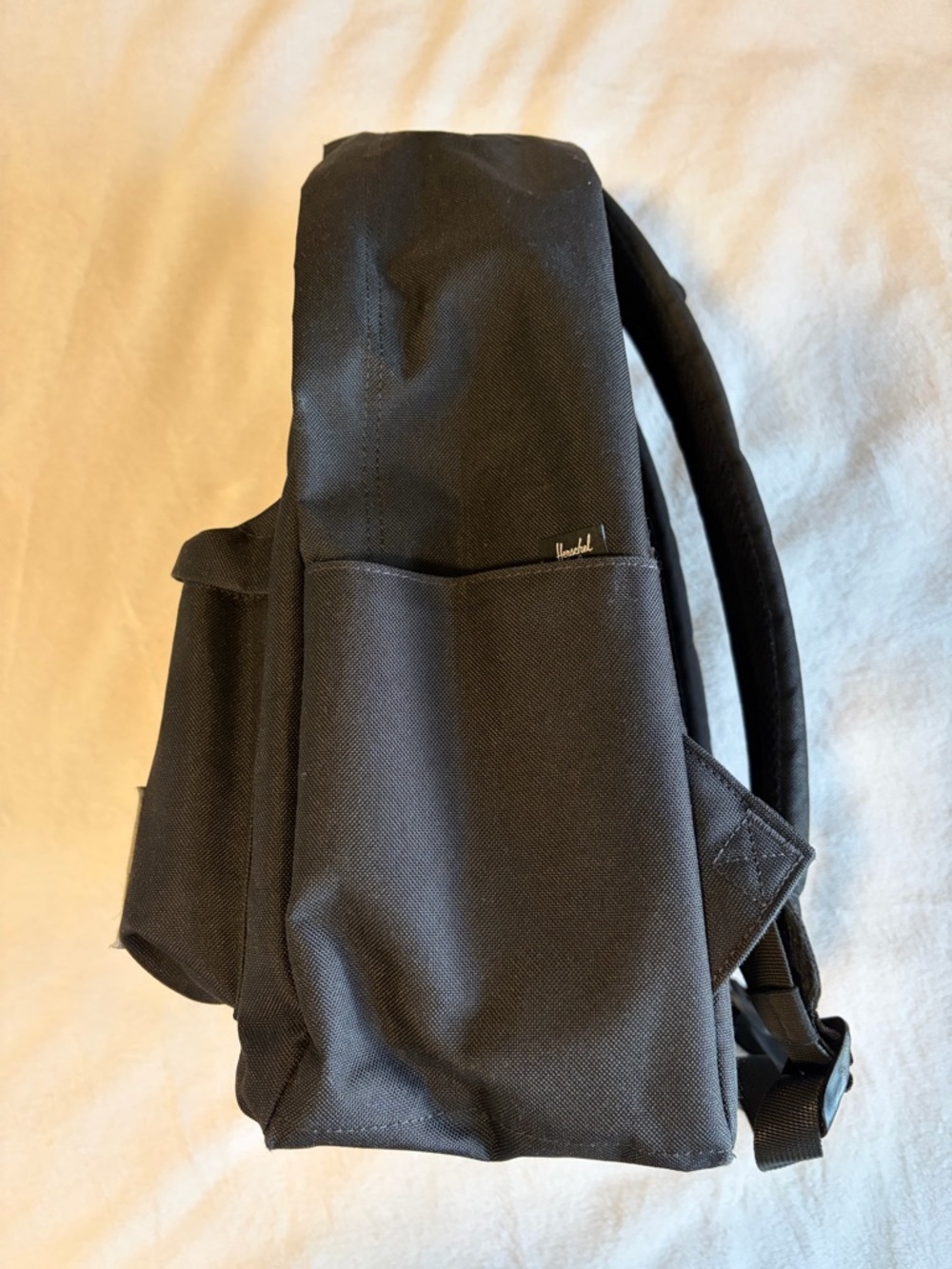 Herschel Supply Company Classic Black Backpack - Picture 3 of 13